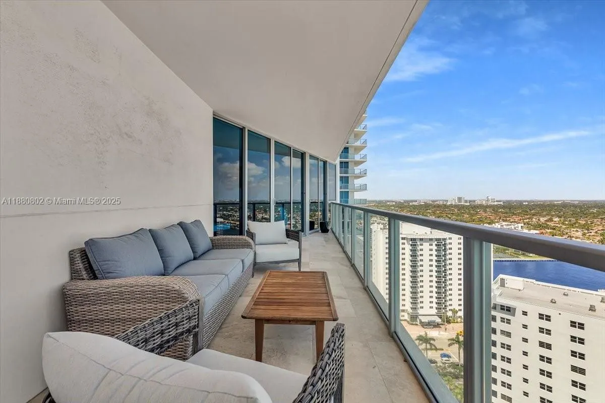 3101 S Ocean Dr, #2307