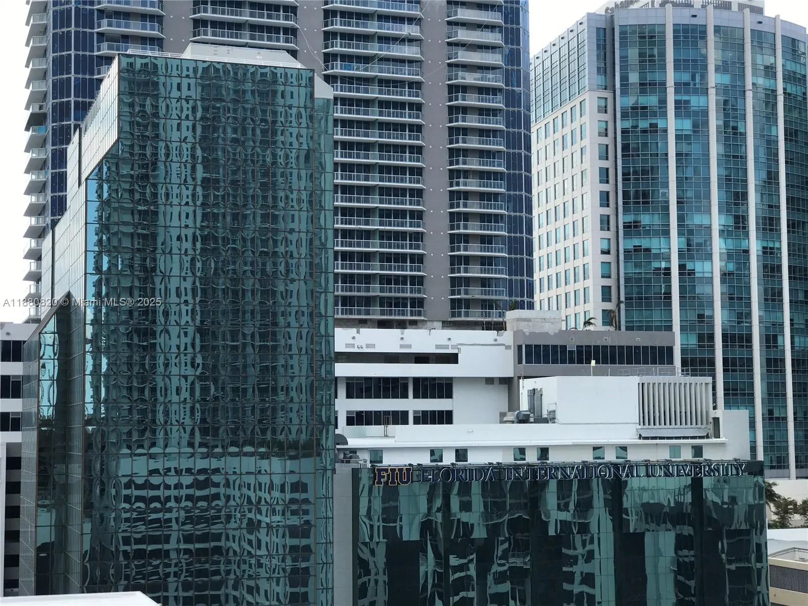 1010 Brickell Ave, #1504