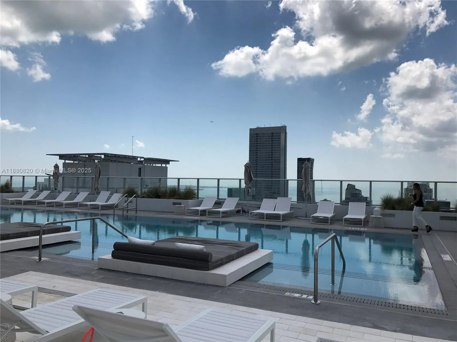 1010 Brickell Ave, #1504