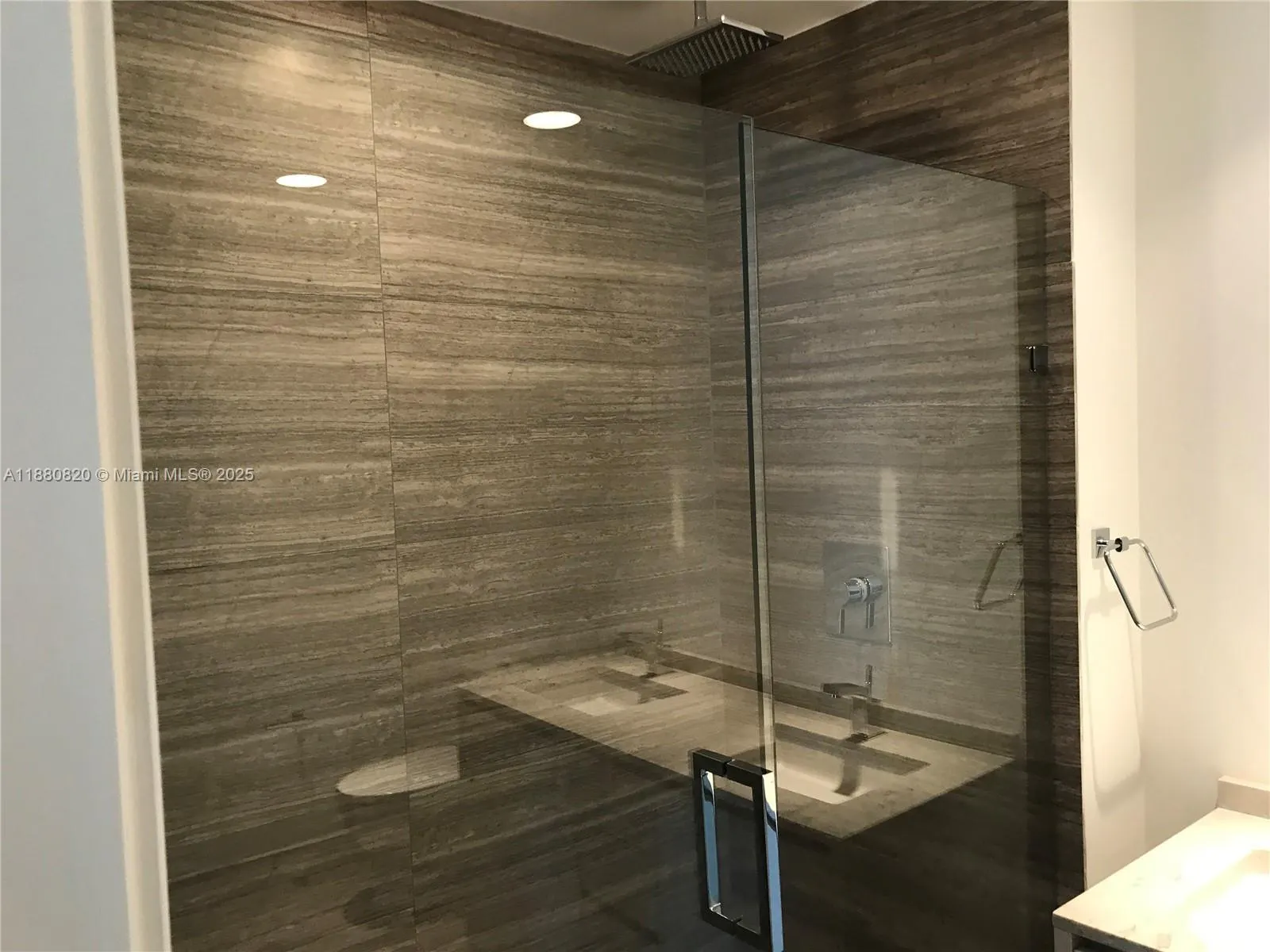 1010 Brickell Ave, #1504