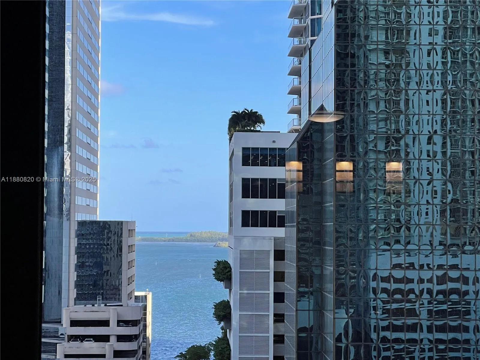1010 Brickell Ave, #1504