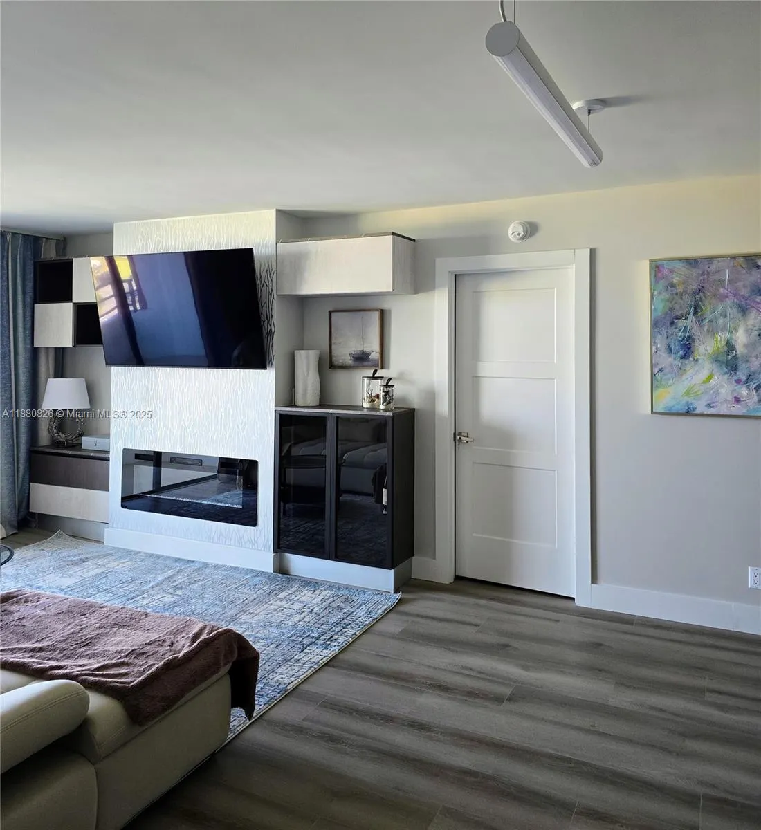 500 Three Islands Blvd, #808