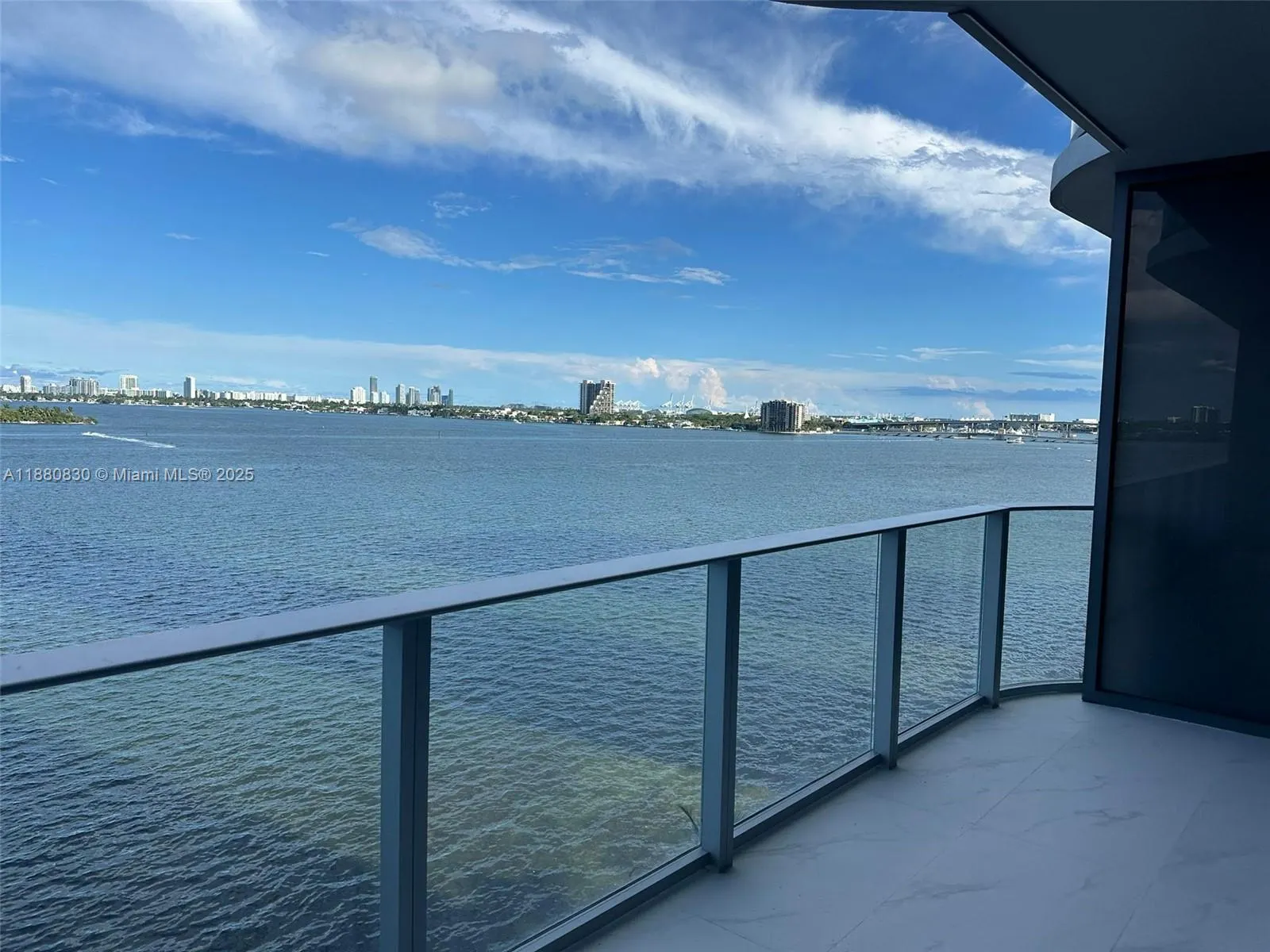 700 NE 24, #504