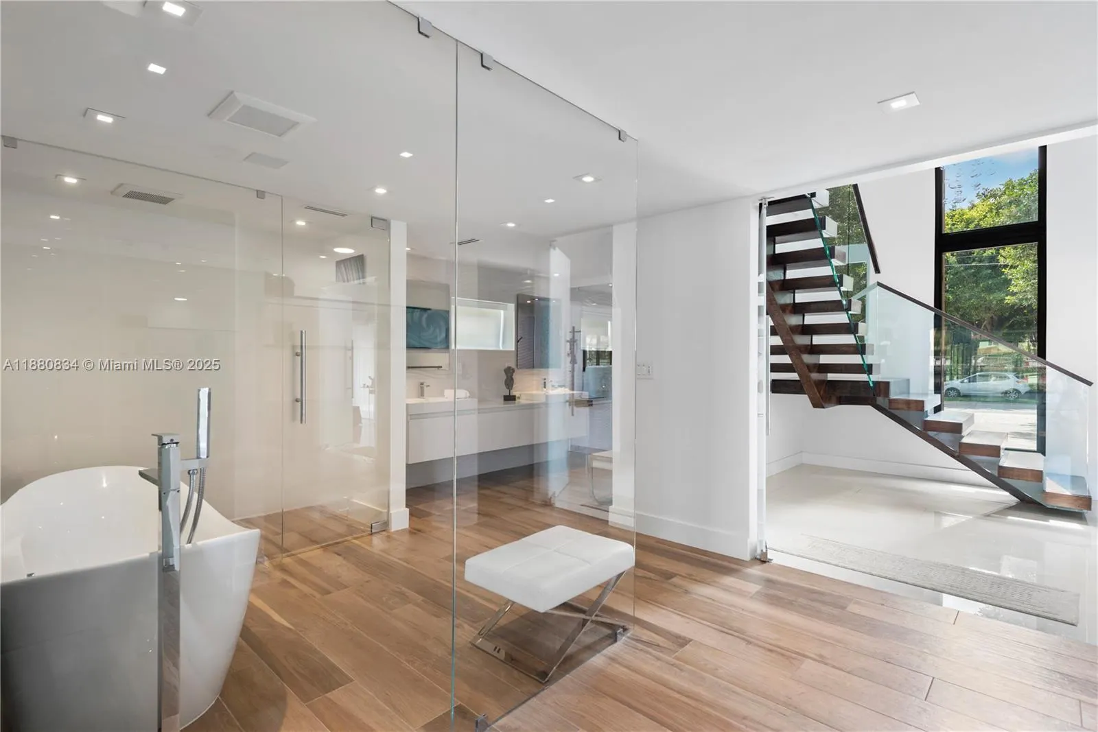 1025 Diplomat Parkway
