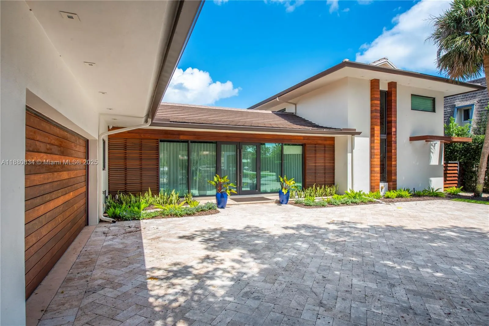 1025 Diplomat Parkway
