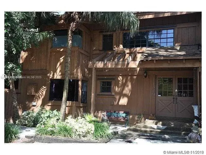 11329 SW 74th Ter