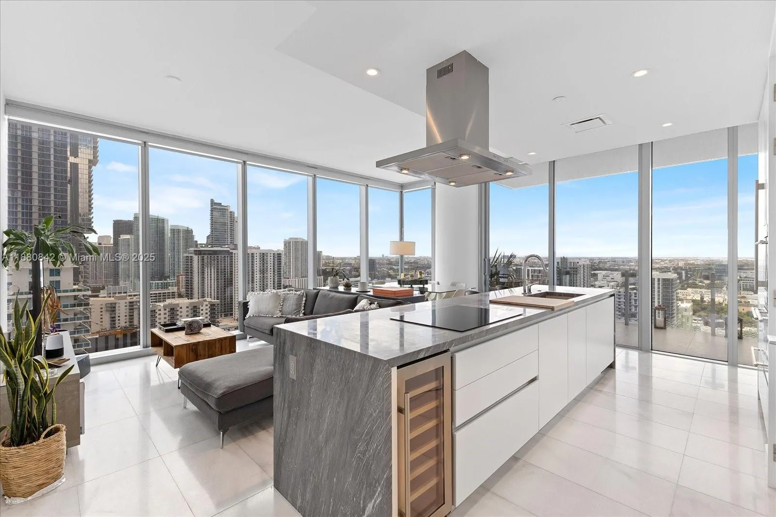 700 NE 26th Ter, #2605