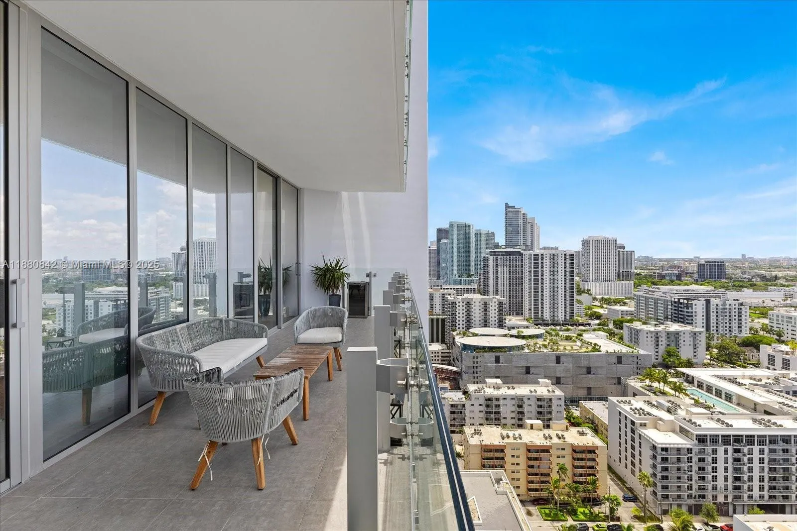 700 NE 26th Ter, #2605