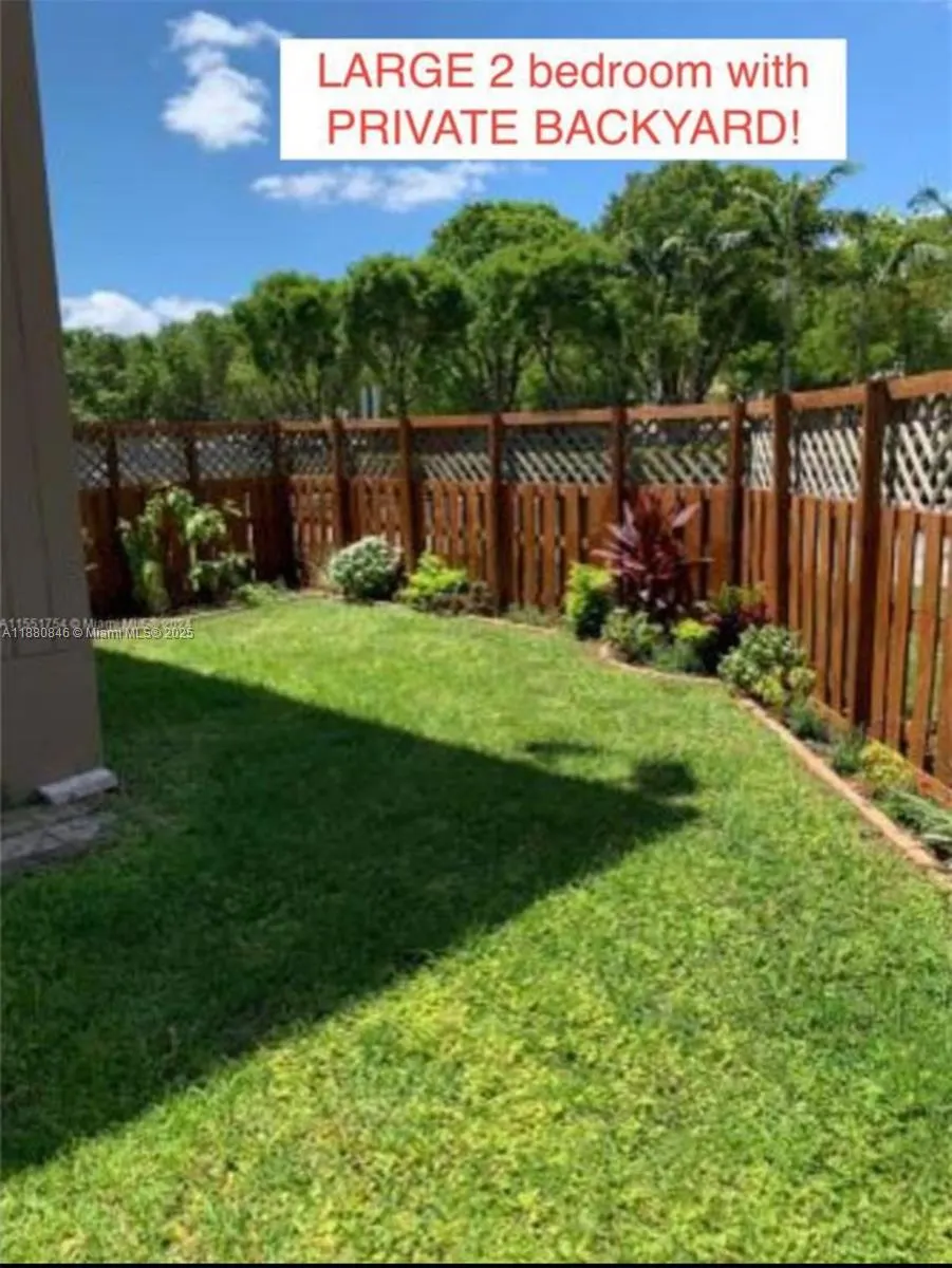 5201 Geneva Way, #110