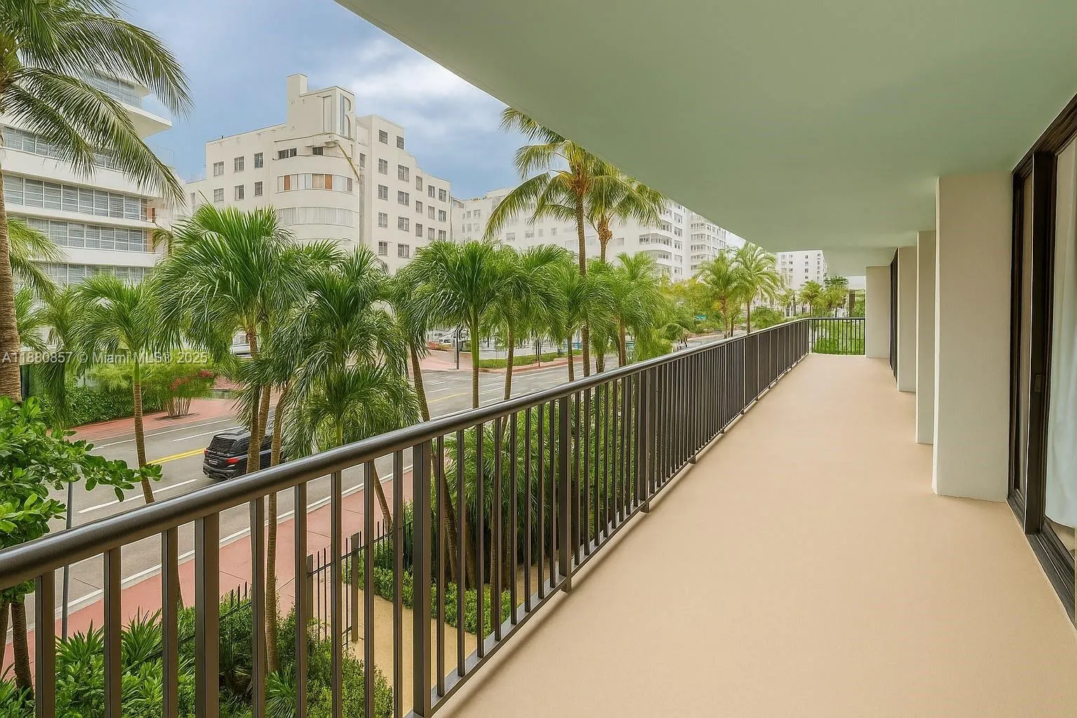 1800 Collins Ave, #3J