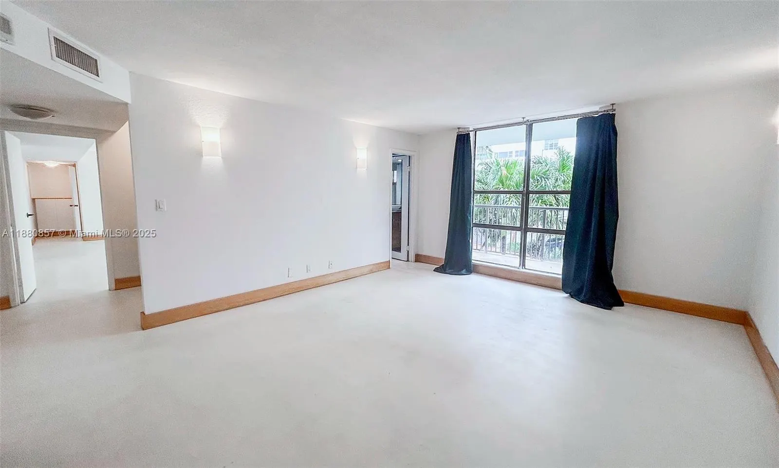 1800 Collins Ave, #3J