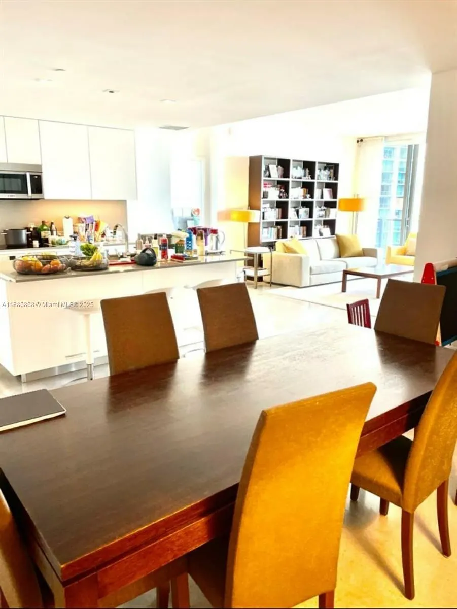 68 SE 6th St, #2303
