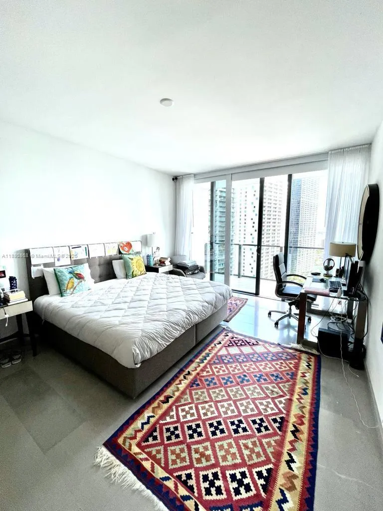 68 SE 6th St, #2303