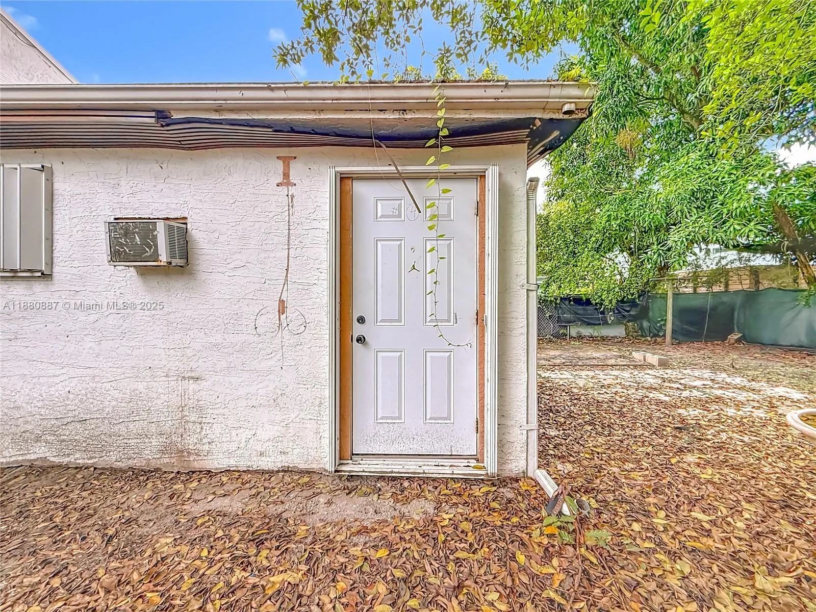 47 NW 49th St