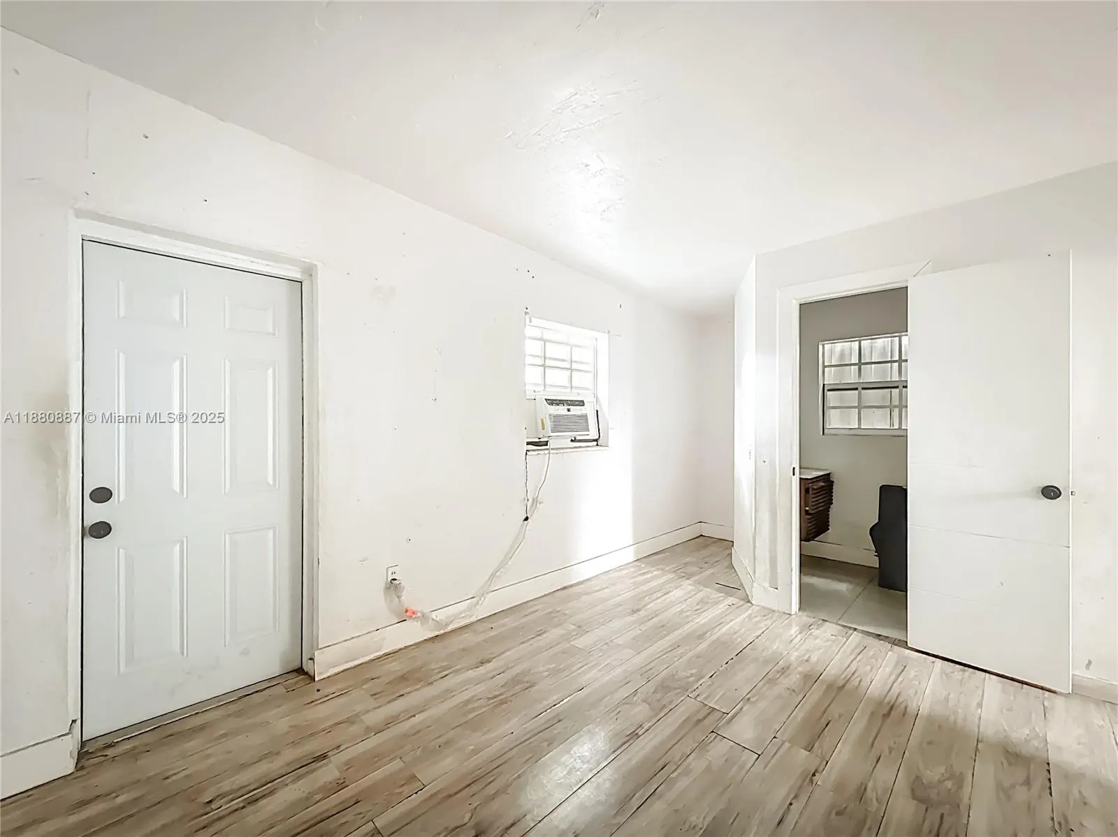 47 NW 49th St