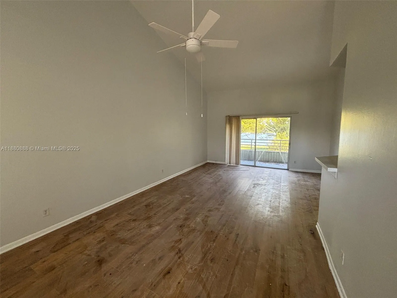 3417 NW 44th St, #206