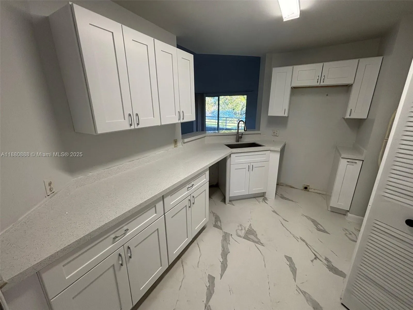 3417 NW 44th St, #206