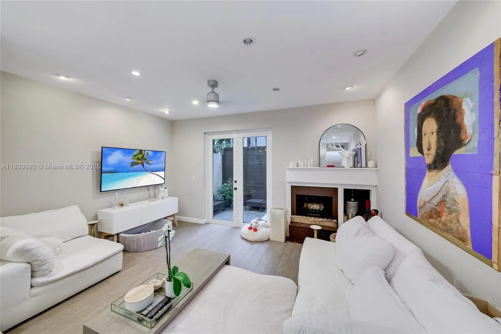 2768 Day Ave, #1