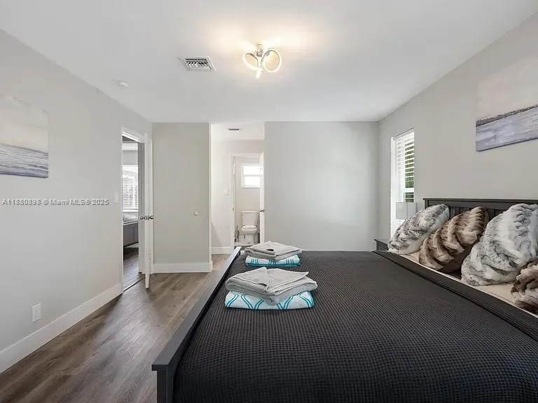 4260 NW 19th Ave