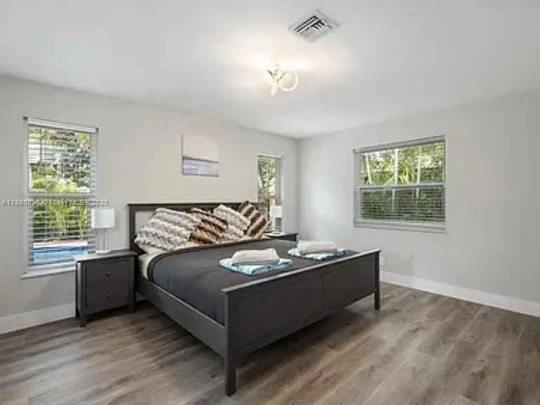 4260 NW 19th Ave