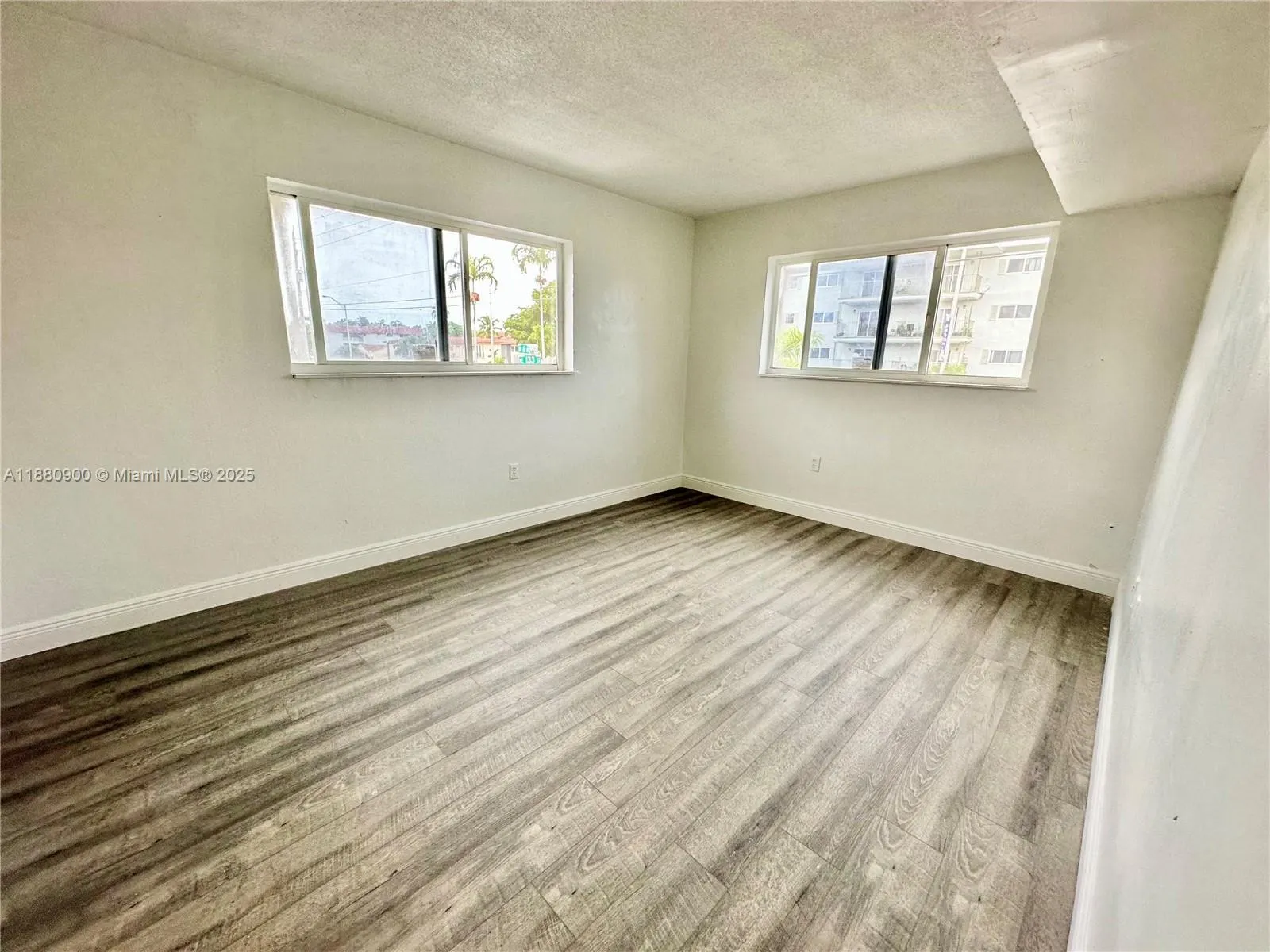 13280 NE 6th Ave, #208