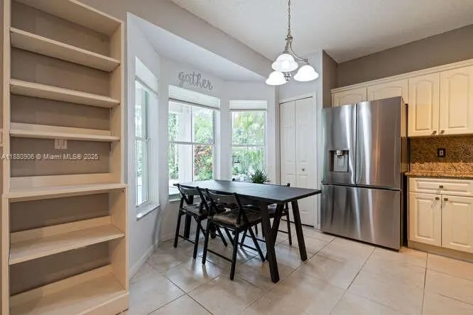 13704 S Garden Cove Cir