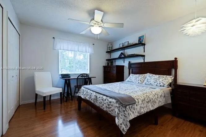13704 S Garden Cove Cir