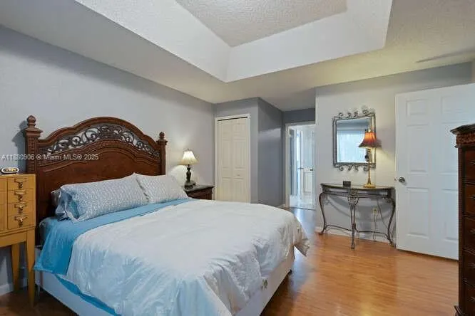 13704 S Garden Cove Cir
