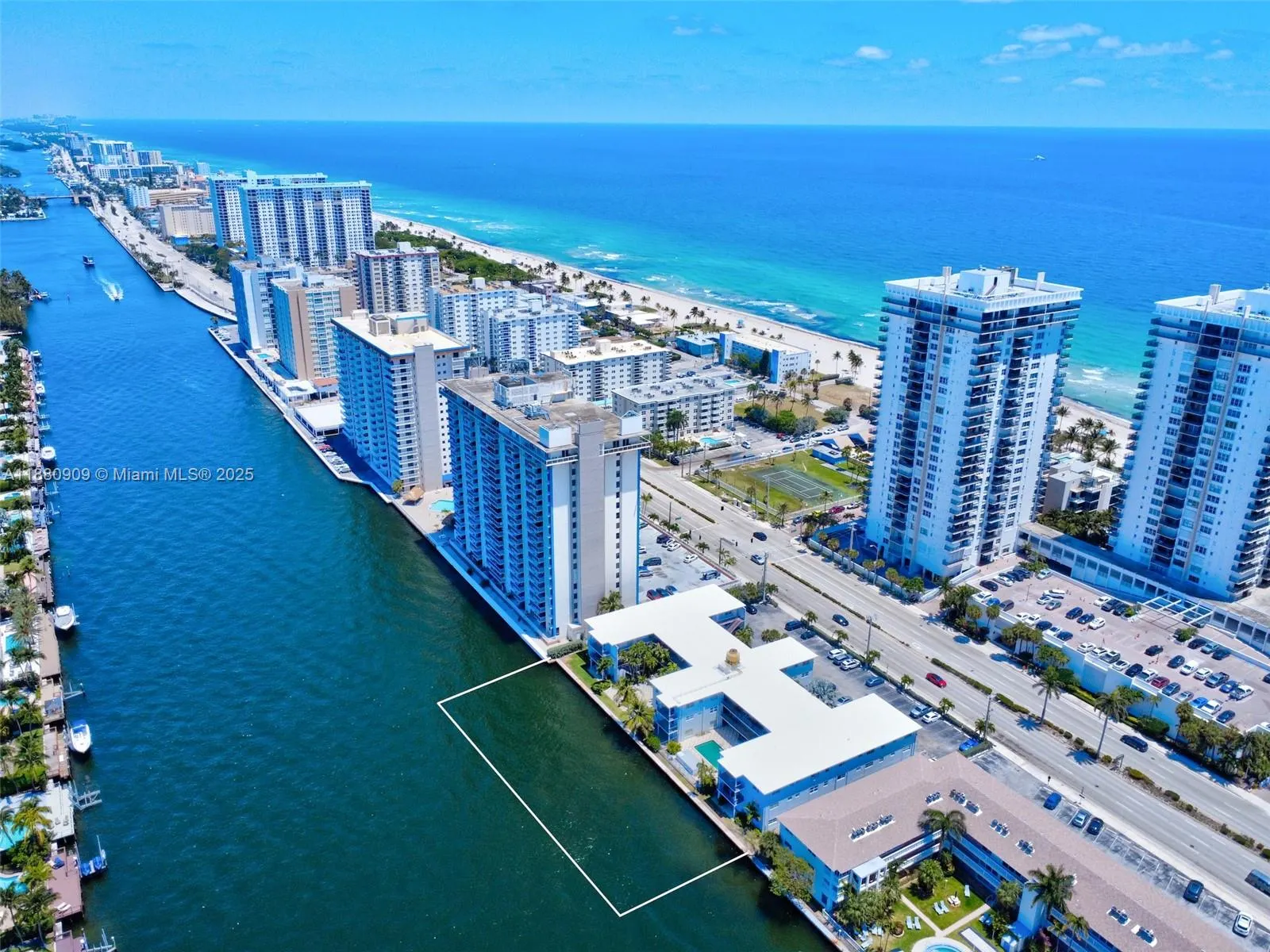 2200 S Ocean Dr, #N307