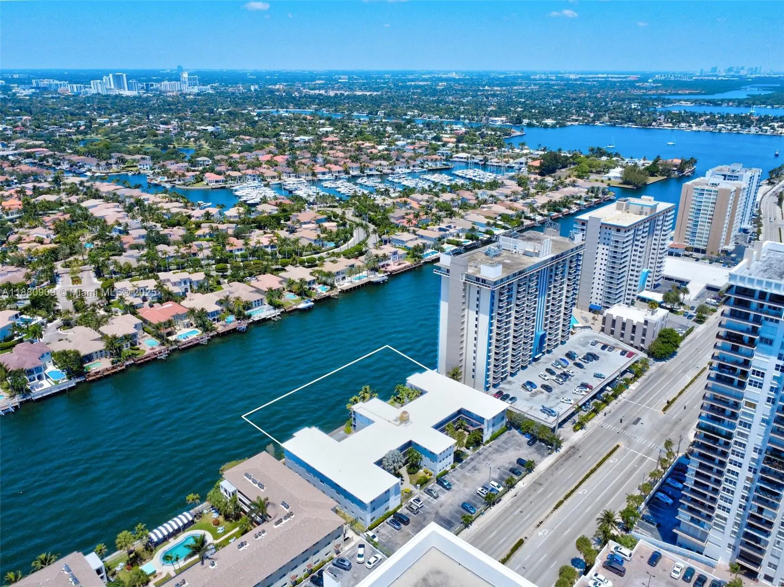 2200 S Ocean Dr, #N307