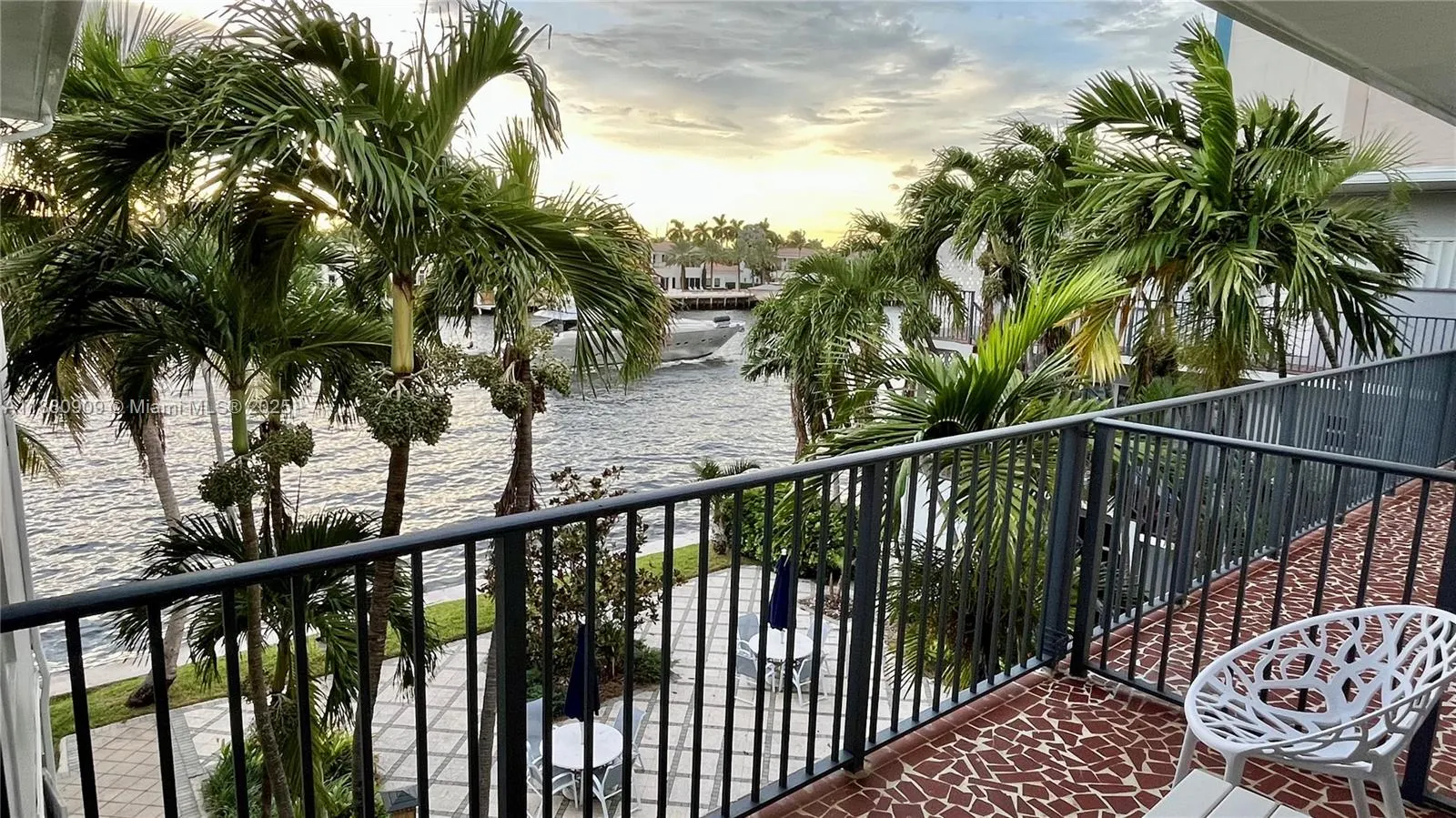 2200 S Ocean Dr, #N307