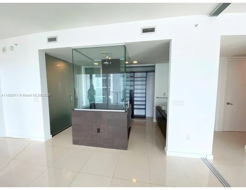 1040 Biscayne Blvd, #3605