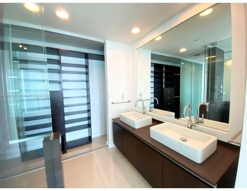 1040 Biscayne Blvd, #3605