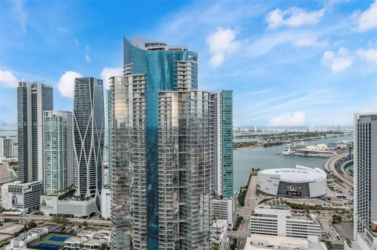 851 NE 1st Ave, #3010