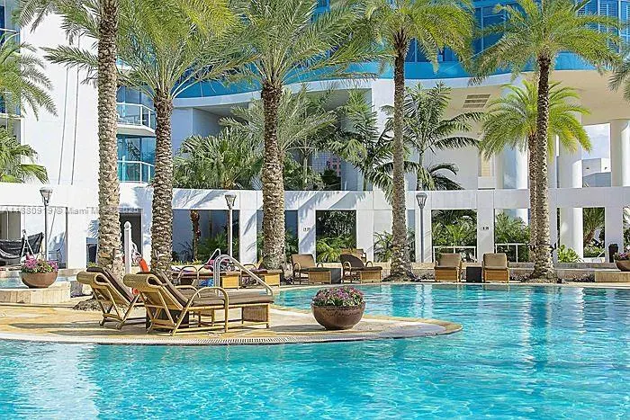 333 Las Olas Way, #1207
