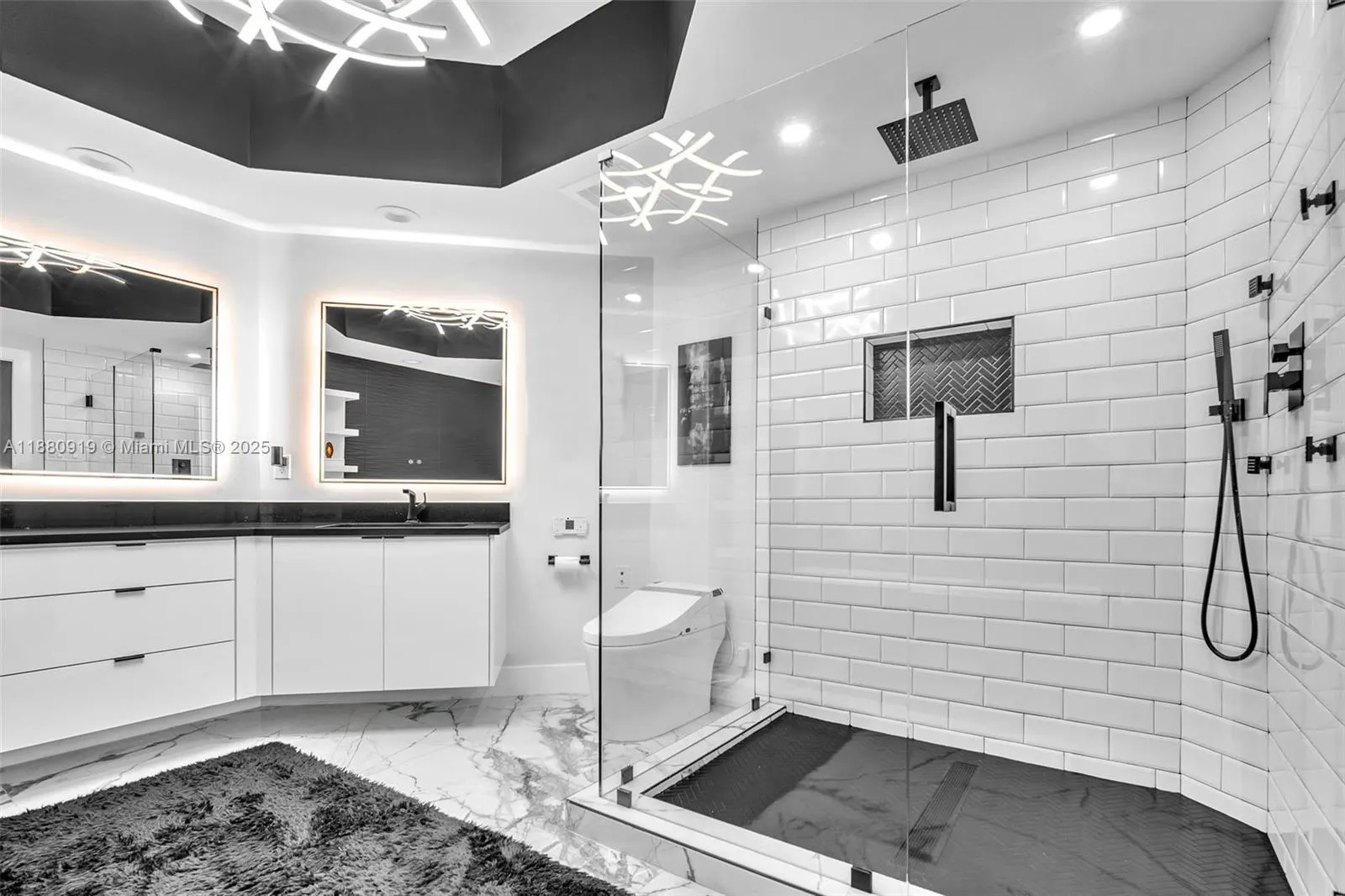 333 Las Olas Way, #1207