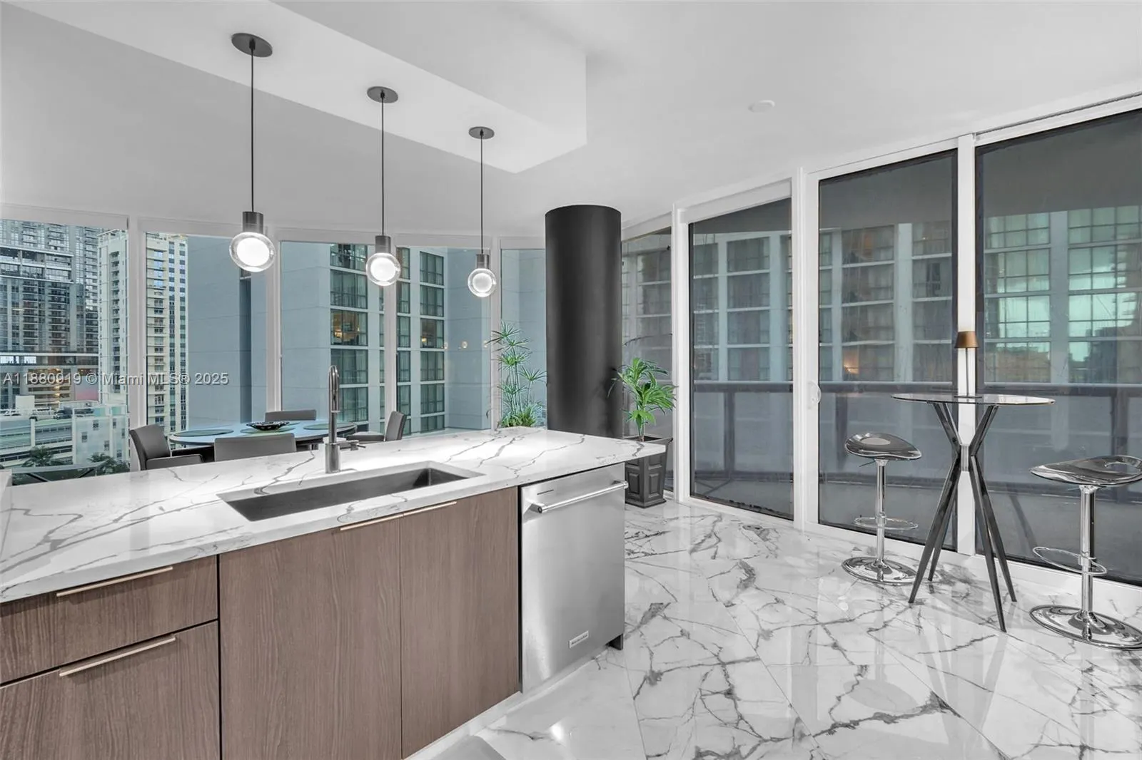 333 Las Olas Way, #1207