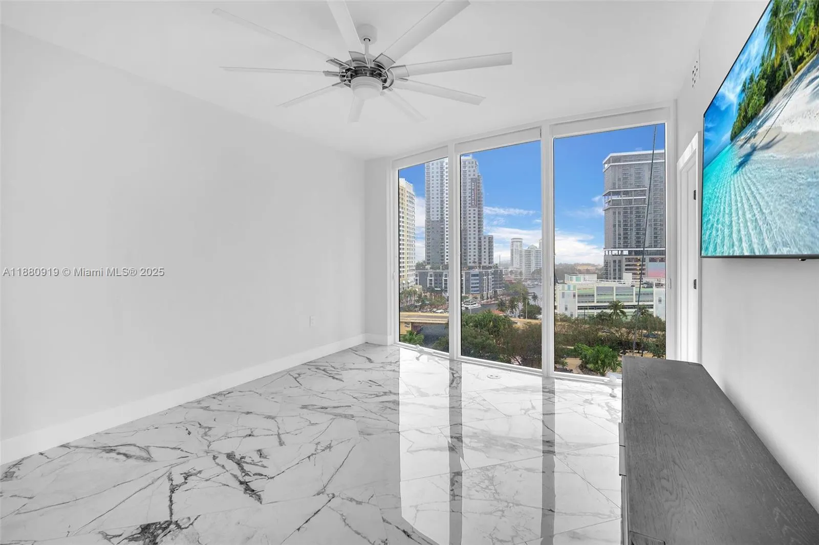 333 Las Olas Way, #1207