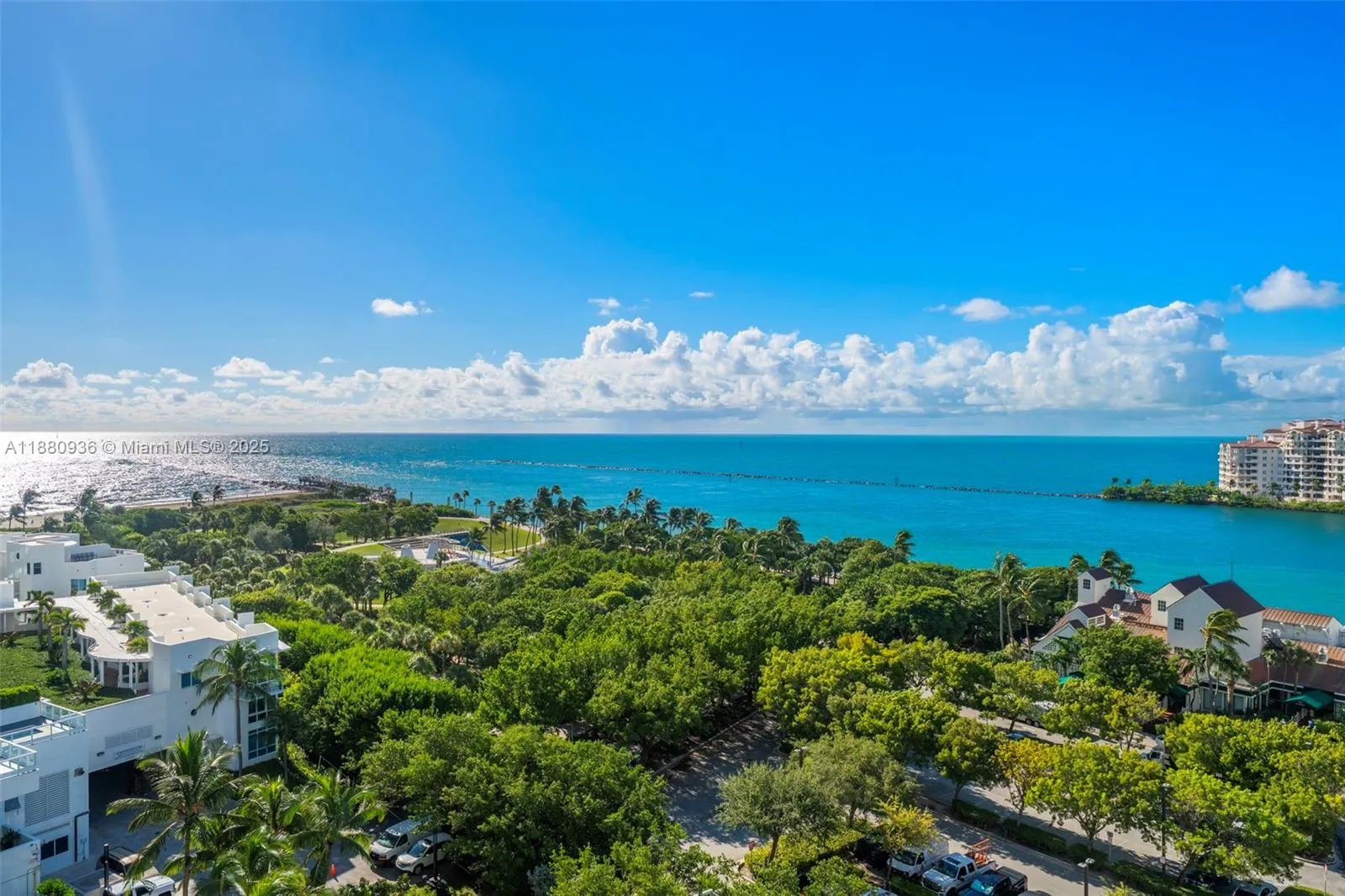 400 S Pointe Dr, #1104