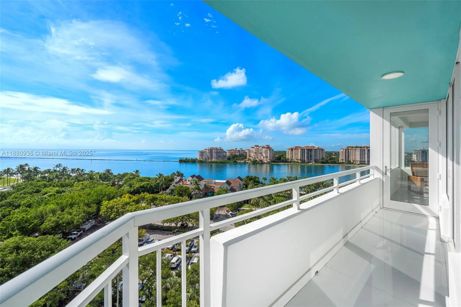 400 S Pointe Dr, #1104
