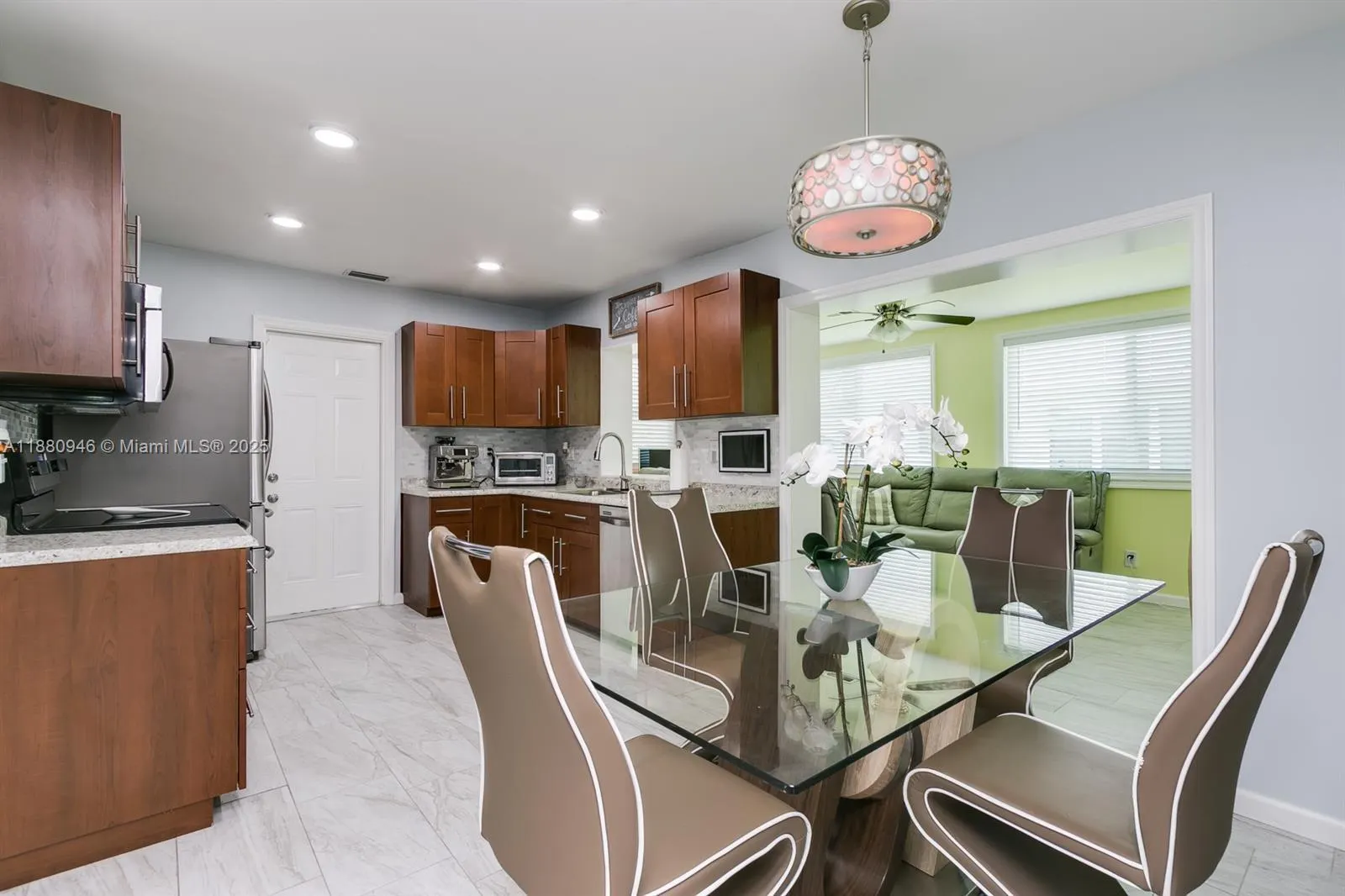 8105 NW 59th St