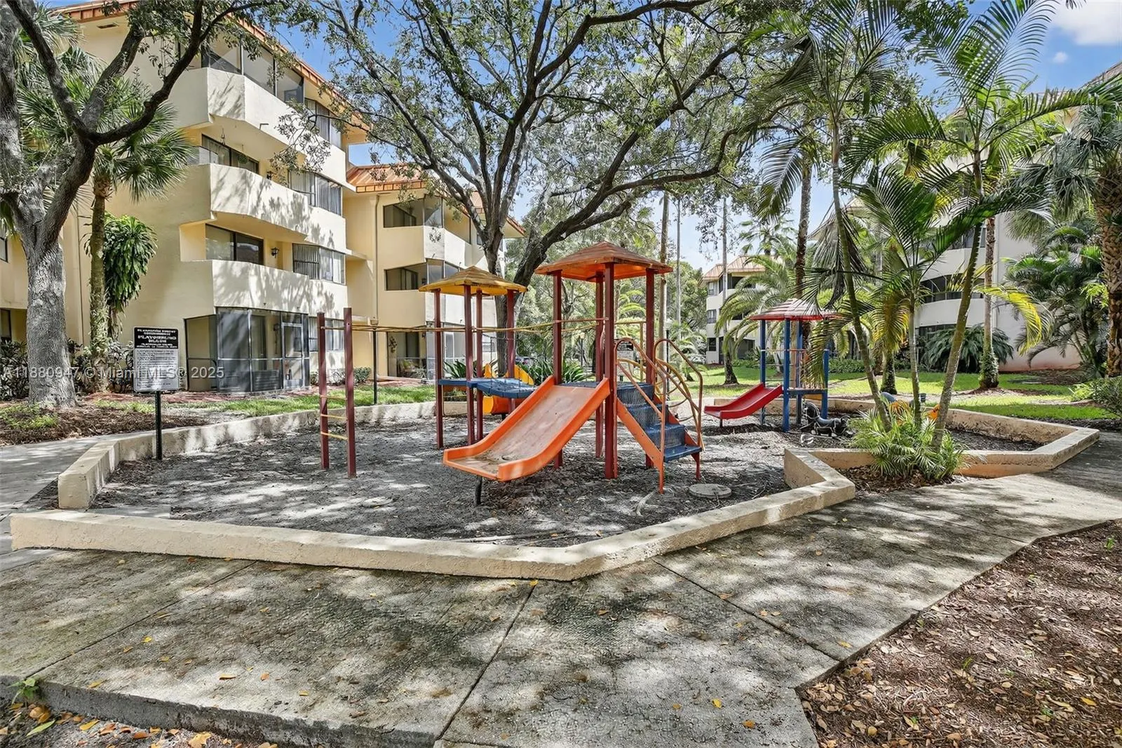 7401 NW 16th St, #307