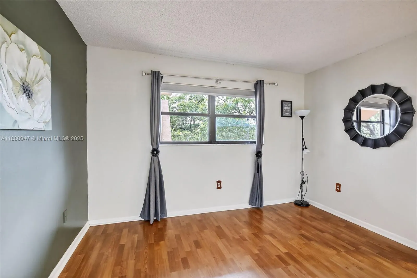 7401 NW 16th St, #307