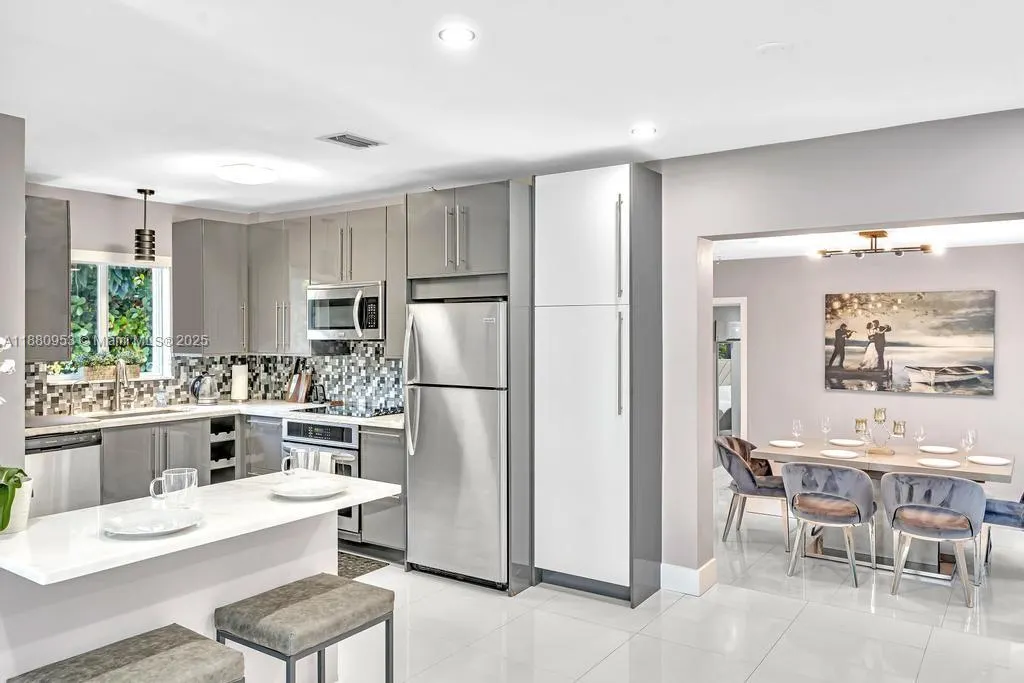 147 NW 87th St
