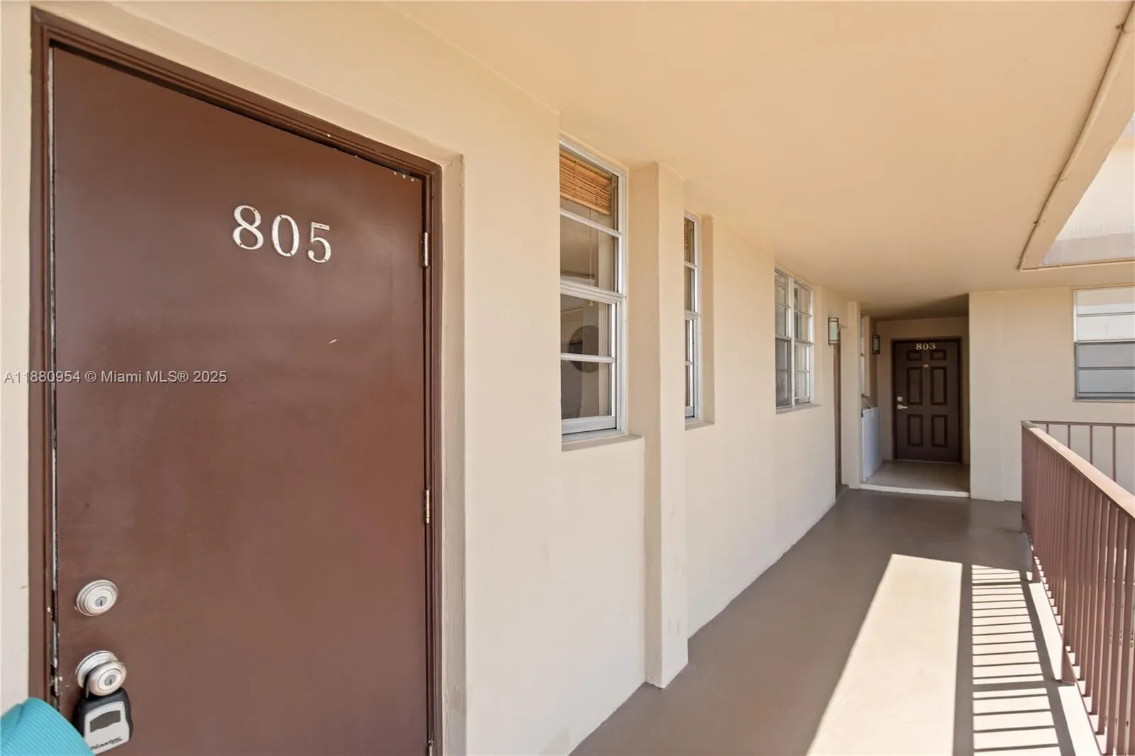 1811 Jefferson St, #805
