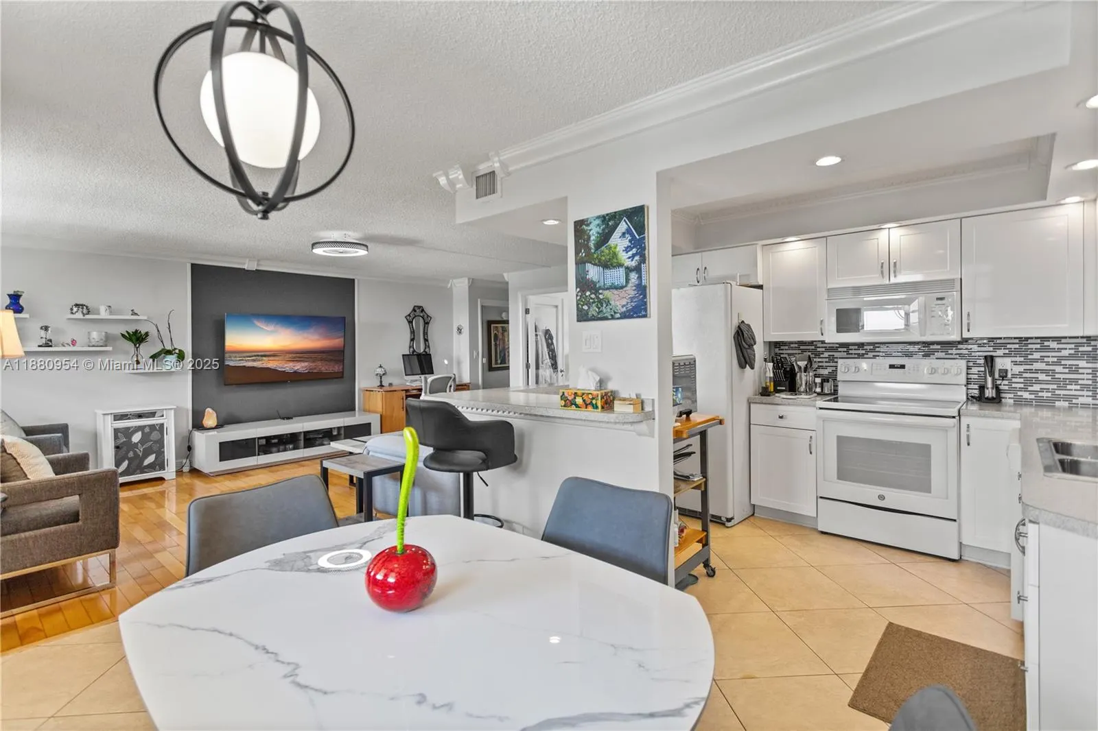 1811 Jefferson St, #805