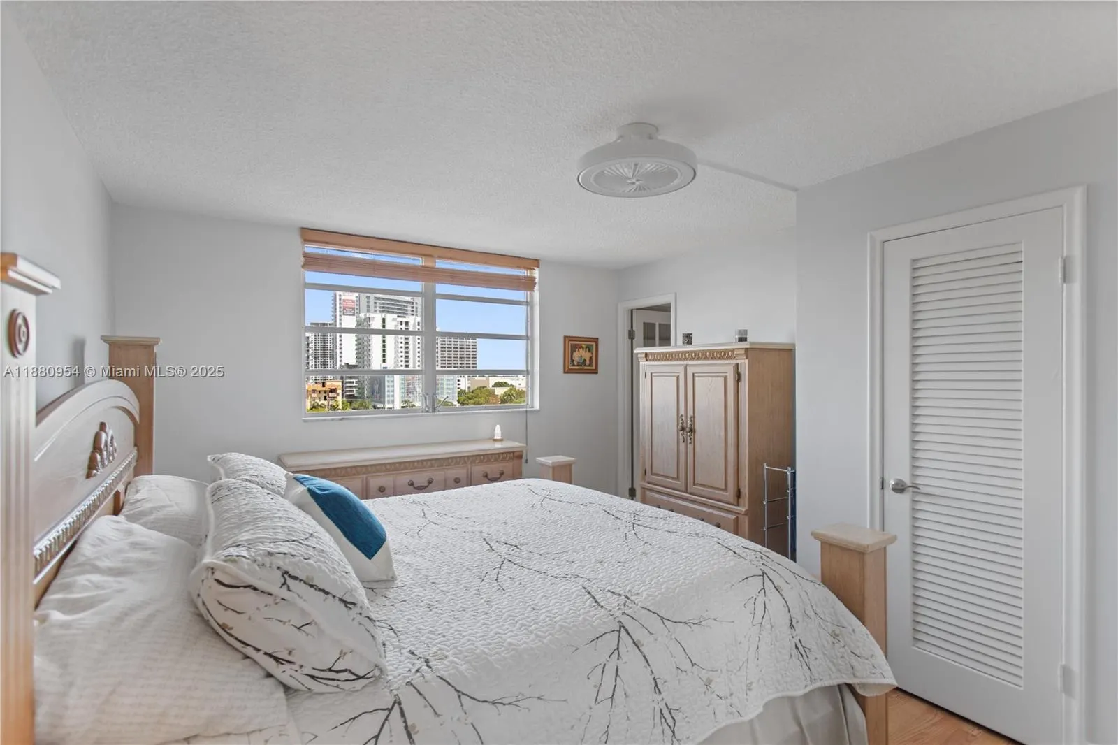 1811 Jefferson St, #805