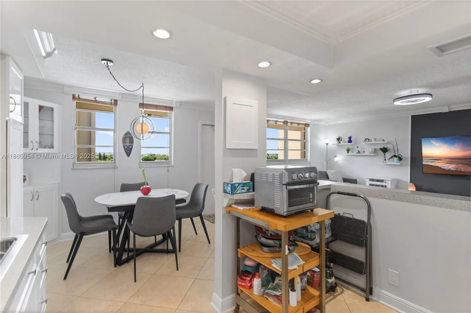 1811 Jefferson St, #805