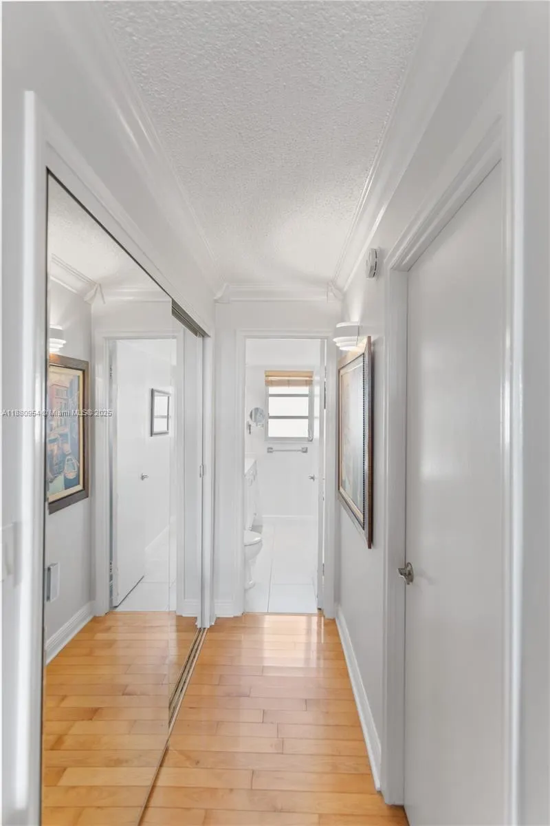 1811 Jefferson St, #805