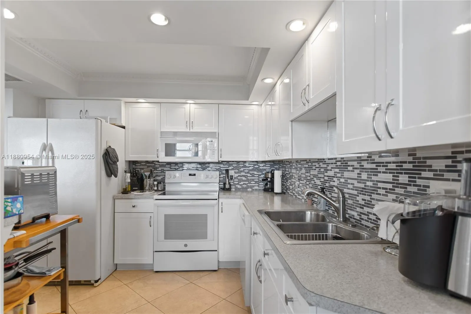 1811 Jefferson St, #805